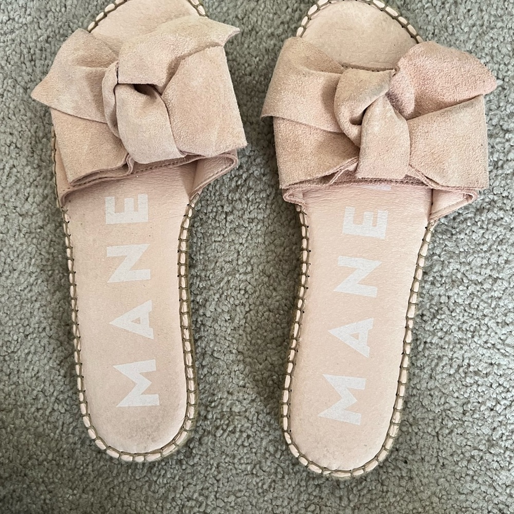 MANE SANDALS